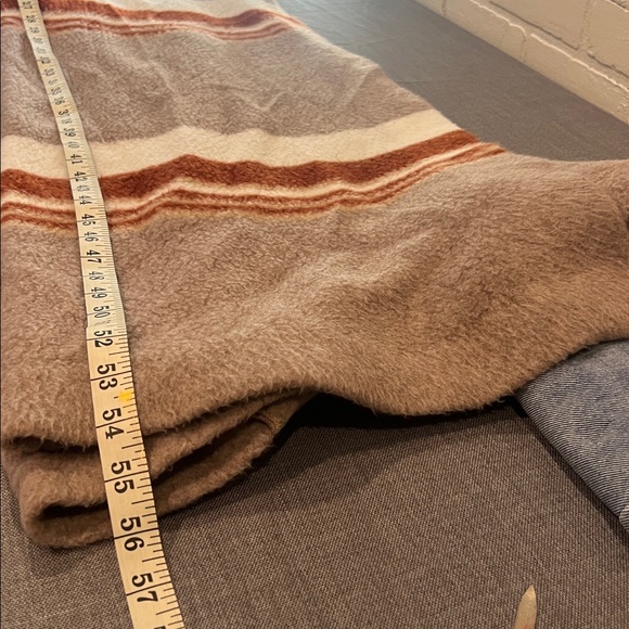 Neiman Marcus Elegant Gray and Brown cardigan - Picture 10 of 10